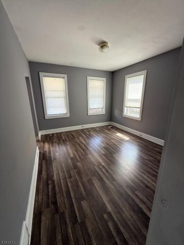 132 Boonton Ave, Boonton Town, NJ 07005