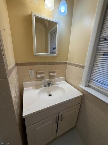 132 Boonton Ave, Boonton Town, NJ 07005