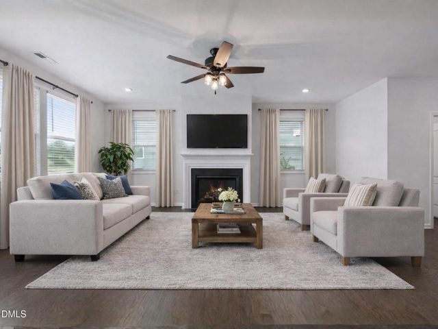 2126 Gregor Overlook Lane, Apex, NC 27502