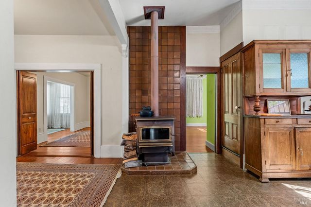 1201 Edwards St, St. Helena, CA 94574