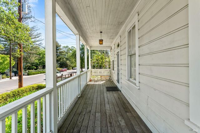 1201 Edwards St, St. Helena, CA 94574