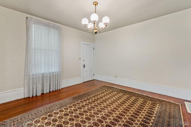 1201 Edwards St, St. Helena, CA 94574