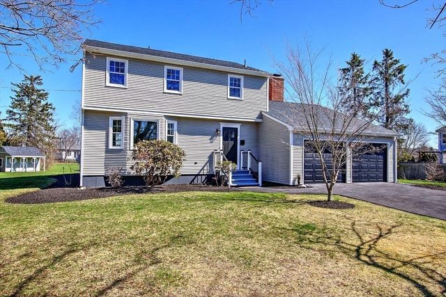 3 Pinetop Rd, Barrington, RI 02806