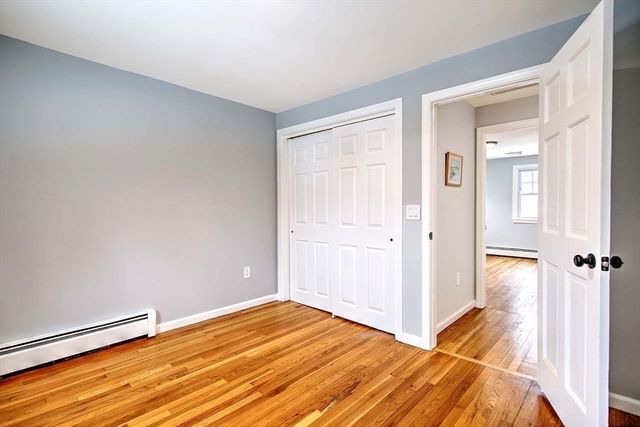 3 Pinetop Rd, Barrington, RI 02806