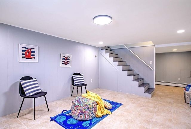 3 Pinetop Rd, Barrington, RI 02806