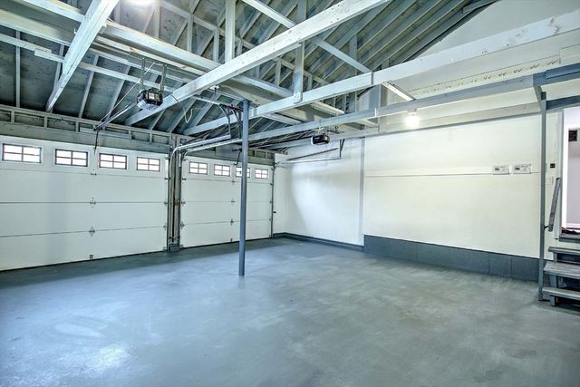 3 Pinetop Rd, Barrington, RI 02806