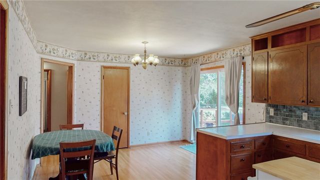 906 S Elm Street, Siloam Springs, AR 72761