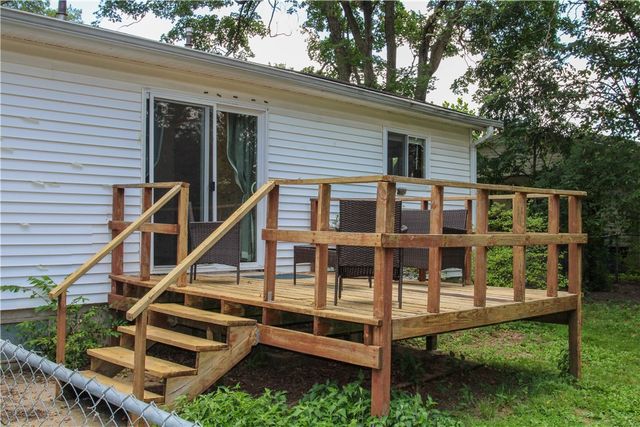 906 S Elm Street, Siloam Springs, AR 72761