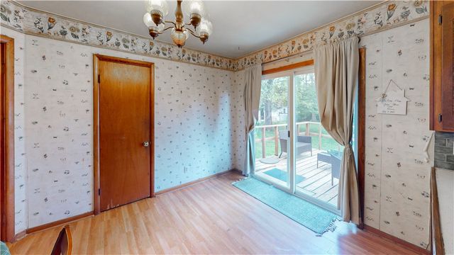 906 S Elm Street, Siloam Springs, AR 72761