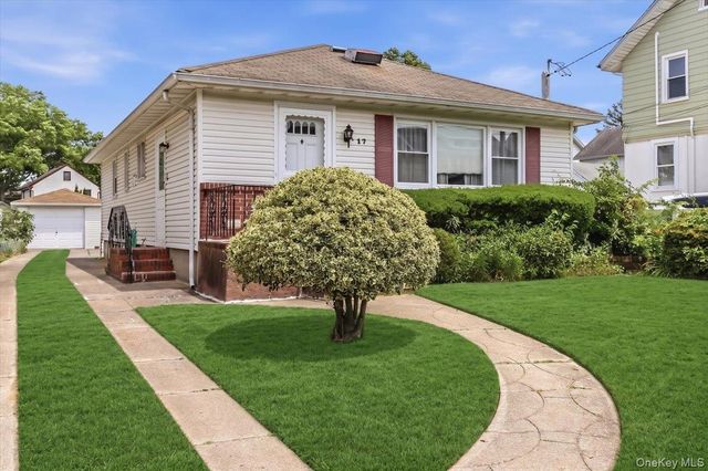 17 Duryea Place, Lynbrook, NY 11563
