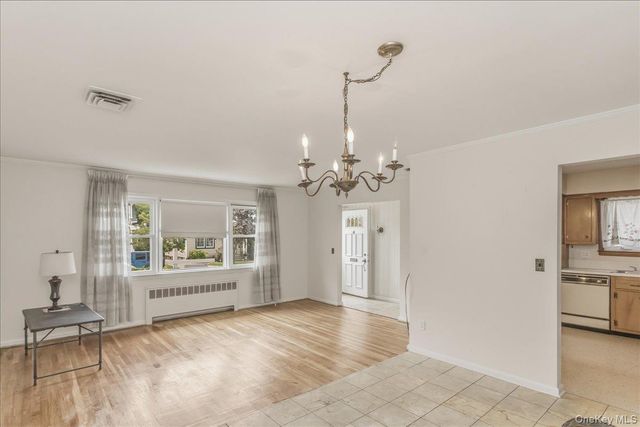17 Duryea Place, Lynbrook, NY 11563