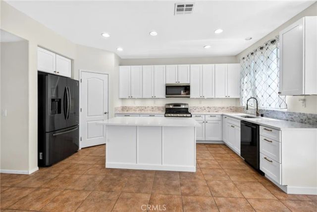 1205 Strand, Perris, CA 92571