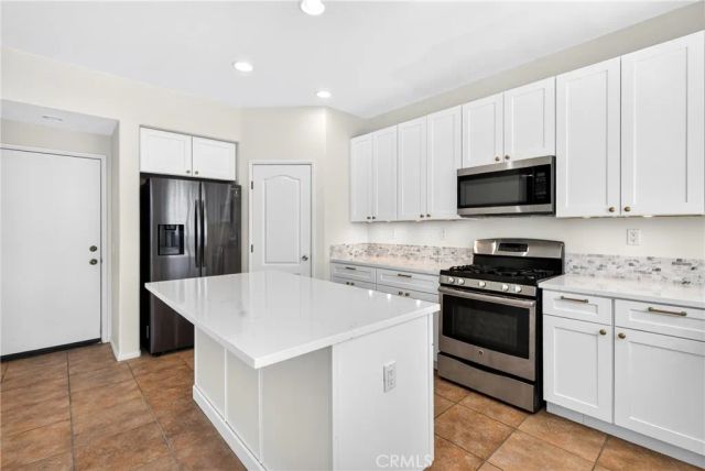 1205 Strand, Perris, CA 92571