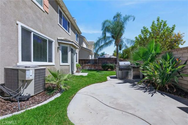1205 Strand, Perris, CA 92571