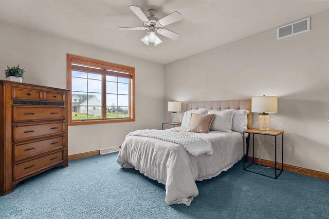 N2662 FOX VIEW DRIVE, Hortonville, WI 54944