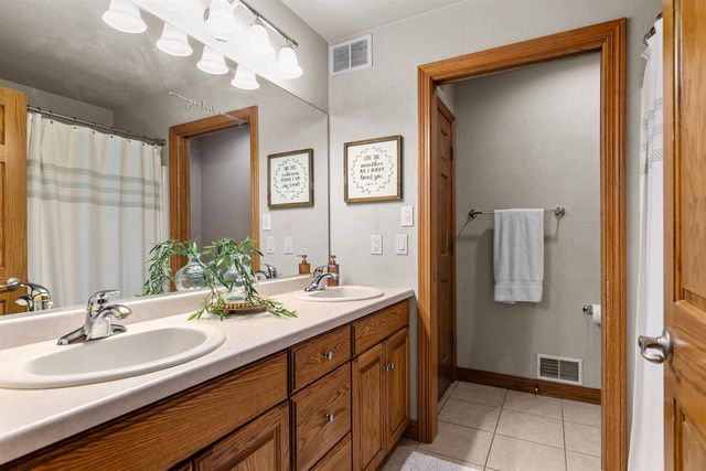 N2662 FOX VIEW DRIVE, Hortonville, WI 54944