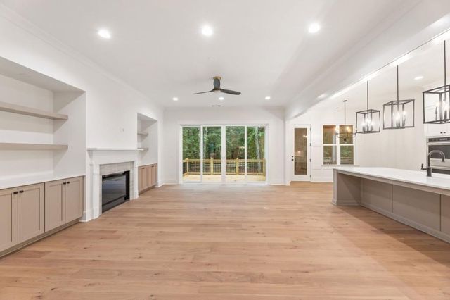 2390 Glade Overlook, Cumming, GA 30041