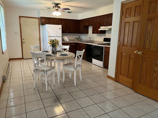 532 West Street 1, Lockport, IL 60441