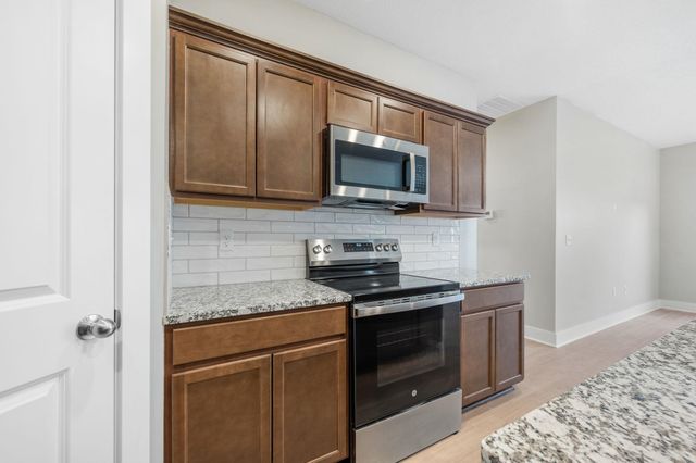 9131 E Chris Ct, Bel Aire, KS 67226