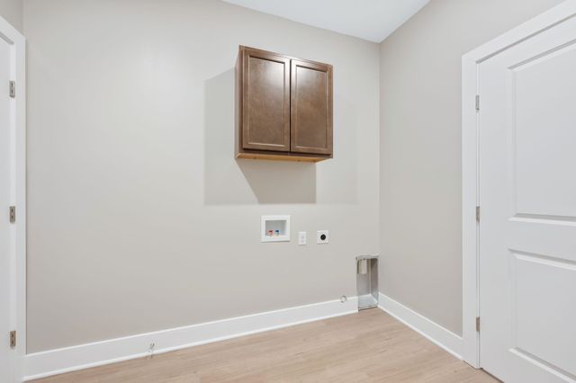 9131 E Chris Ct, Bel Aire, KS 67226