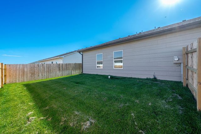 9131 E Chris Ct, Bel Aire, KS 67226