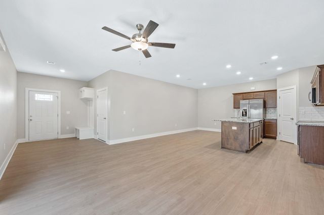 9131 E Chris Ct, Bel Aire, KS 67226