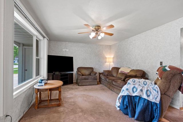 57 SOLAR CIRCLE, Appleton, WI 54915