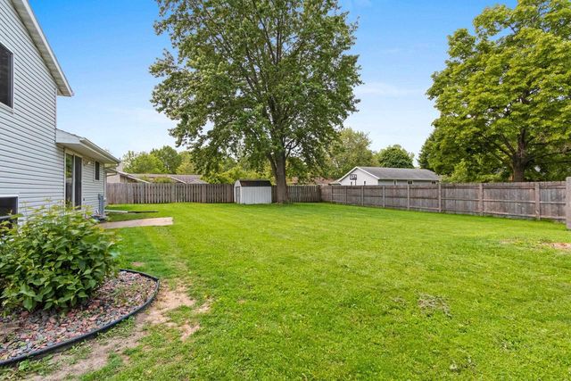 57 SOLAR CIRCLE, Appleton, WI 54915