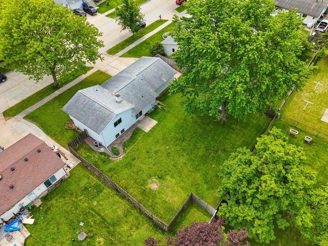 57 SOLAR CIRCLE, Appleton, WI 54915