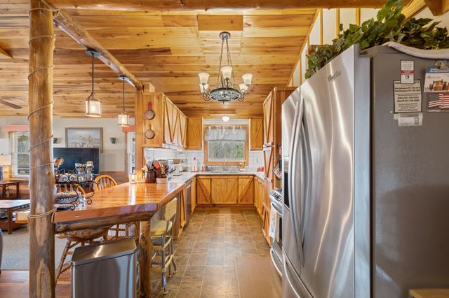 131 Turkey Ridge Rd, Summertown, TN 38483