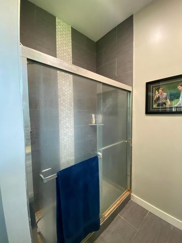 1740 Bay Oaks Drive, Albert Lea, MN 56007