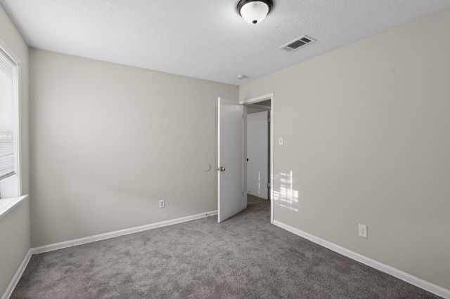 721 WESTERN PARK DR, Memphis, TN 38109