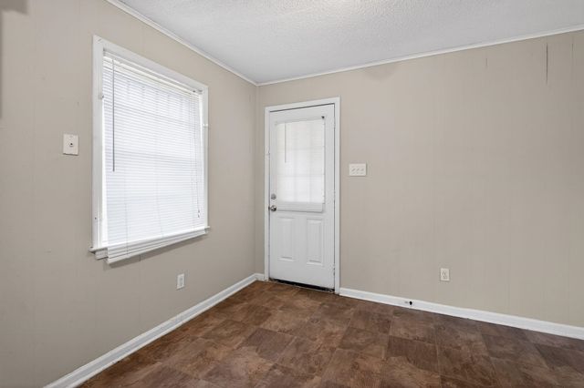 721 WESTERN PARK DR, Memphis, TN 38109