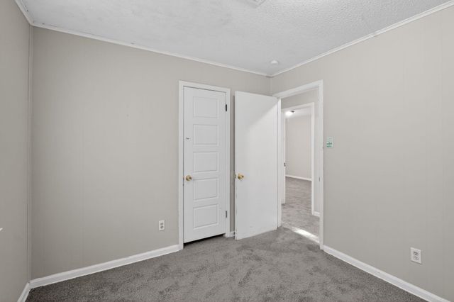 721 WESTERN PARK DR, Memphis, TN 38109