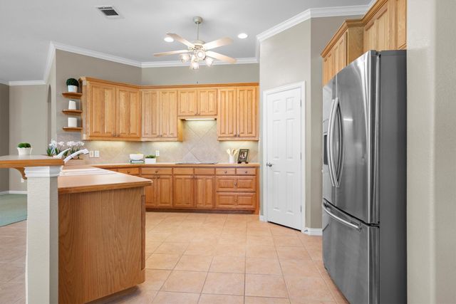 101 Indian Paint Drive, Justin, TX 76247