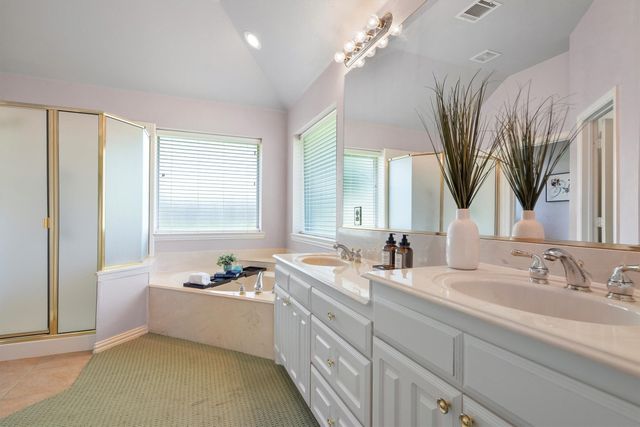 101 Indian Paint Drive, Justin, TX 76247