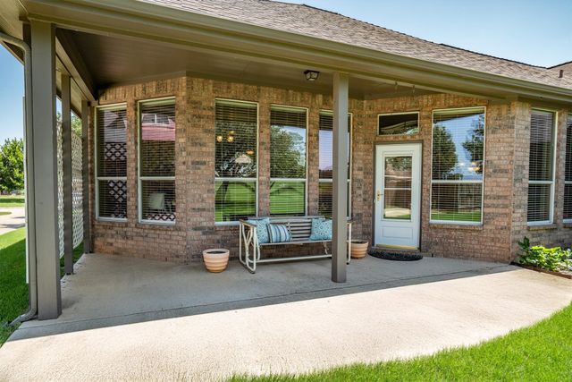 101 Indian Paint Drive, Justin, TX 76247