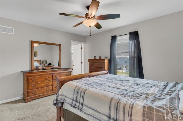 912 Mohawk Court, Warrenton, MO 63383