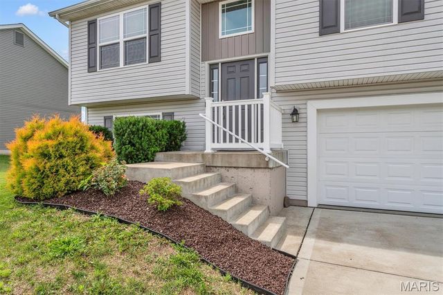 912 Mohawk Court, Warrenton, MO 63383