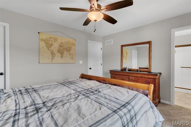 912 Mohawk Court, Warrenton, MO 63383