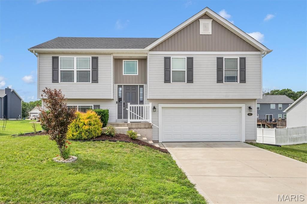 912 Mohawk Court, Warrenton, MO 63383