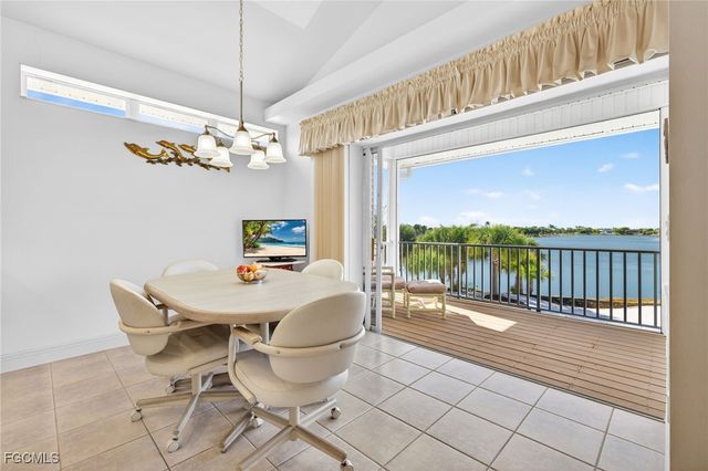 517 Lake Murex CIR, Sanibel, FL 33957