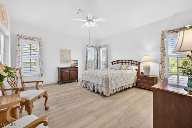 517 Lake Murex CIR, Sanibel, FL 33957