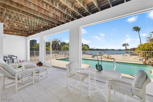 517 Lake Murex CIR, Sanibel, FL 33957