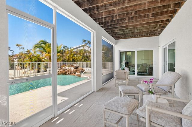 517 Lake Murex CIR, Sanibel, FL 33957