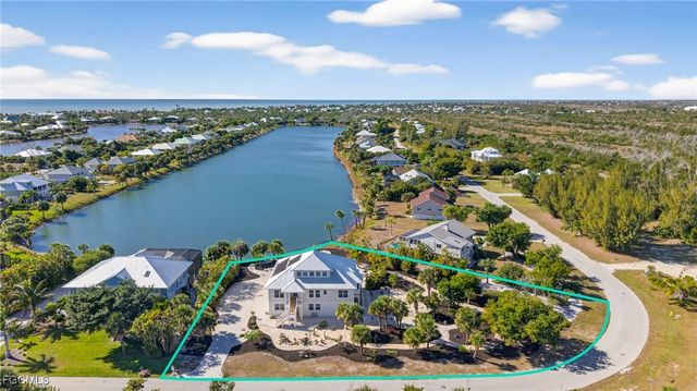 517 Lake Murex CIR, Sanibel, FL 33957