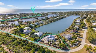 517 Lake Murex CIR, Sanibel, FL 33957