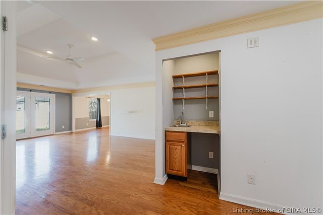 2225 Woodland Drive, Jeffersonville, IN 47130