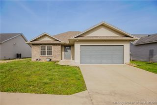 2225 Woodland Drive, Jeffersonville, IN 47130