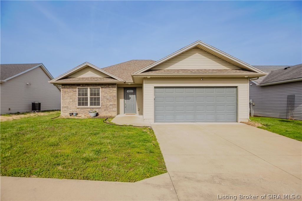 2225 Woodland Drive, Jeffersonville, IN 47130